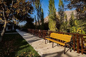 ARCHAZOR Mountain Resort