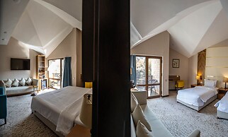 ARCHAZOR Mountain Resort