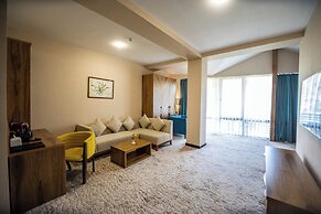 ARCHAZOR Mountain Resort