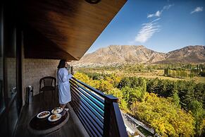 ARCHAZOR Mountain Resort