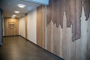 Maya's 22 - River view