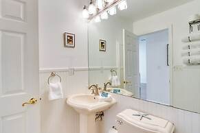 Bright Navarre Vacation Rental, 2 Mi to Beach!