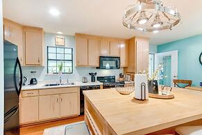 Bright Navarre Vacation Rental, 2 Mi to Beach!