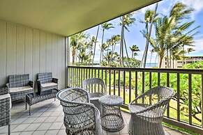 Hawaii Haven: Condo w/ Community Pool, Ocean Views