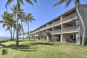 Hawaii Haven: Condo w/ Community Pool, Ocean Views