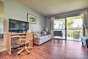 Hawaii Haven: Condo w/ Community Pool, Ocean Views