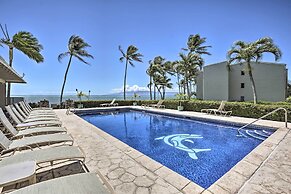 Hawaii Haven: Condo w/ Community Pool, Ocean Views