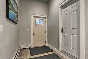 Rustic Anchorage Hideaway: Walk to Coastal Trail!