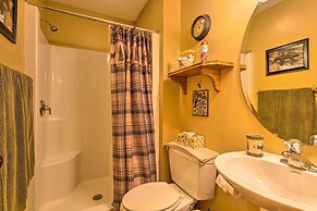 Mountain-view Maggie Valley Home w/ 2 Decks!