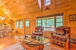 Mountain-view Maggie Valley Home w/ 2 Decks!