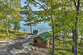 Lake Cabin in Honor w/ Hot Tub, Dock & Sauna!