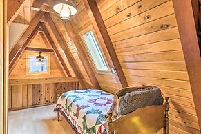 Lake Cabin in Honor w/ Hot Tub, Dock & Sauna!