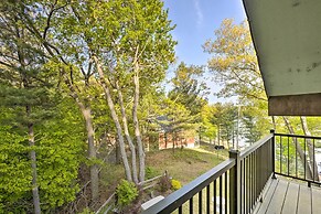 Lake Cabin in Honor w/ Hot Tub, Dock & Sauna!