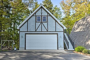 Lake Cabin in Honor w/ Hot Tub, Dock & Sauna!
