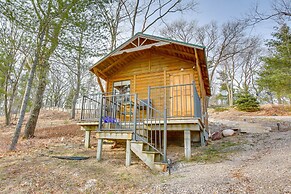 Lake Cabin in Honor w/ Hot Tub, Dock & Sauna!