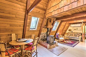 Lake Cabin in Honor w/ Hot Tub, Dock & Sauna!