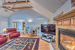 Lake Cabin in Honor w/ Hot Tub, Dock & Sauna!