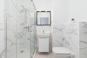 Elegant Studio in Krakow by Renters