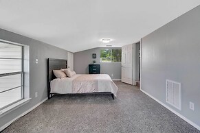 Cedar Creek Reservoir Home w/ Deck & Dock