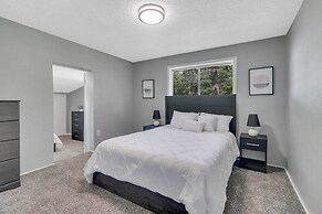 Cedar Creek Reservoir Home w/ Deck & Dock