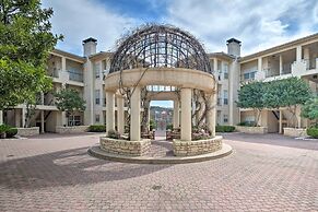 Lakefront Lago Vista Condo w/ Resort Amenities!