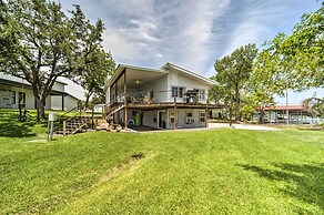 Waterfront Kingsland Home w/ Boat Dock & Slip