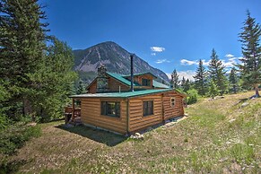 'honey's' Cabin in Mcleod: Fish, Hike & Views!