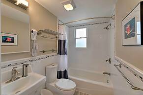 Yonkers Apt w/ Balcony: Walk to Train Station!