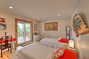 Yonkers Apt w/ Balcony: Walk to Train Station!