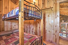 Secluded Belle Fourche Cabin: Group Friendly!