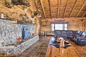 Secluded Belle Fourche Cabin: Group Friendly!