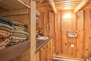 Secluded Belle Fourche Cabin: Group Friendly!