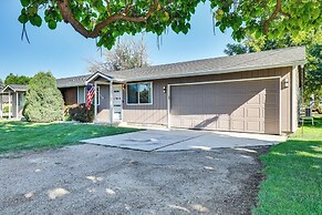 Boise Home w/ Hot Tub, Yard ~ 5 Mi to Dtwn!