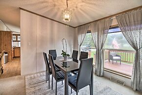 Quaint Pequot Home < 1 Mi From Lake Access!