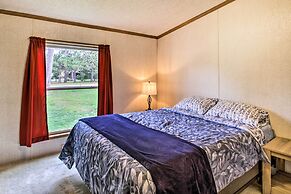 Quaint Pequot Home < 1 Mi From Lake Access!