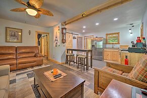 Waterfront Cottage in Fort Towson w/ 2 Decks!