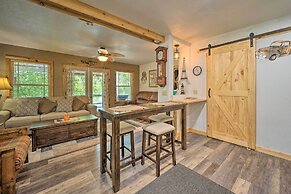 Waterfront Cottage in Fort Towson w/ 2 Decks!