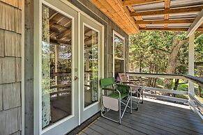 Waterfront Cottage in Fort Towson w/ 2 Decks!