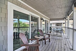 Walk to Beach: Condo w/ Deck in Indian Shores