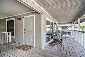 Walk to Beach: Condo w/ Deck in Indian Shores