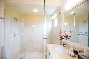 'sweet Dream' Villa w/ Private Pool in Sugar Hill!