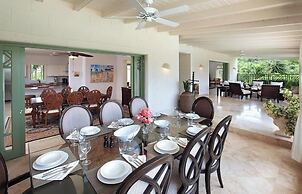 'sweet Dream' Villa w/ Private Pool in Sugar Hill!