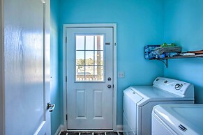 Ocean Isle Beach Escape - Centrally Located!