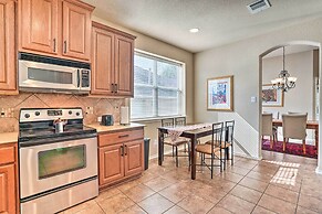 San Antonio Retreat w/ Fireplace + Pool Access!