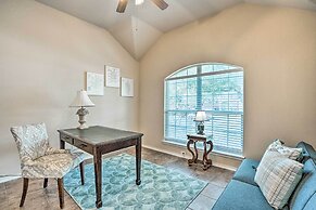San Antonio Retreat w/ Fireplace + Pool Access!