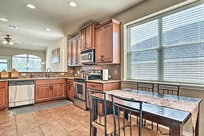 San Antonio Retreat w/ Fireplace + Pool Access!