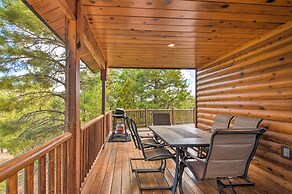 Gorgeous Alton Cabin w/ Deck + Mountain Views