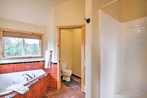 Gorgeous Alton Cabin w/ Deck + Mountain Views