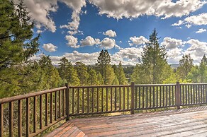 Gorgeous Alton Cabin w/ Deck + Mountain Views