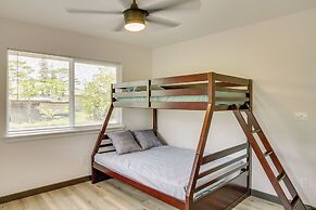 Keaau Getaway w/ Patio, 3 Mi to Shipman Beach!